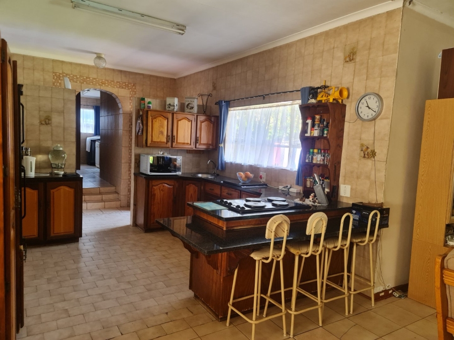 4 Bedroom Property for Sale in Safari Gardens North West